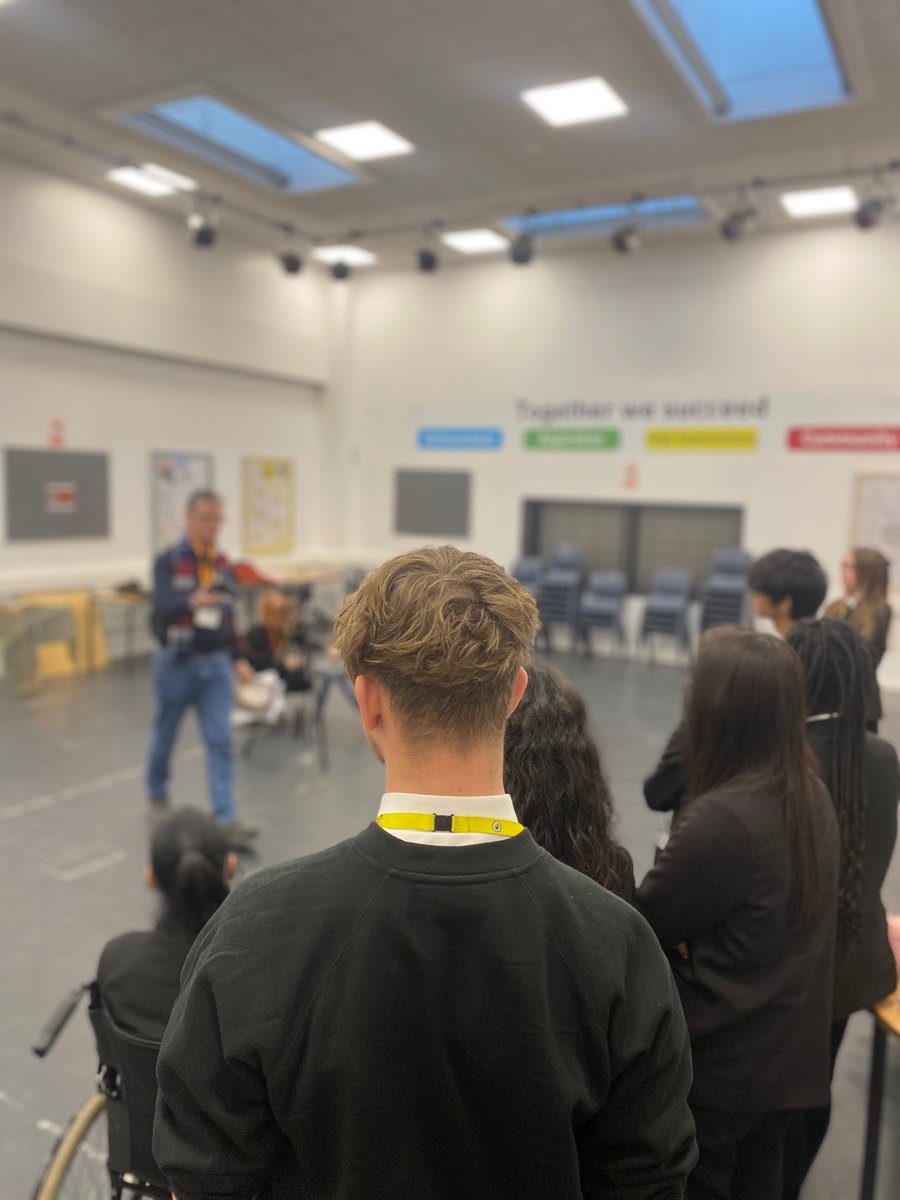 Miss J Oliver tweet media