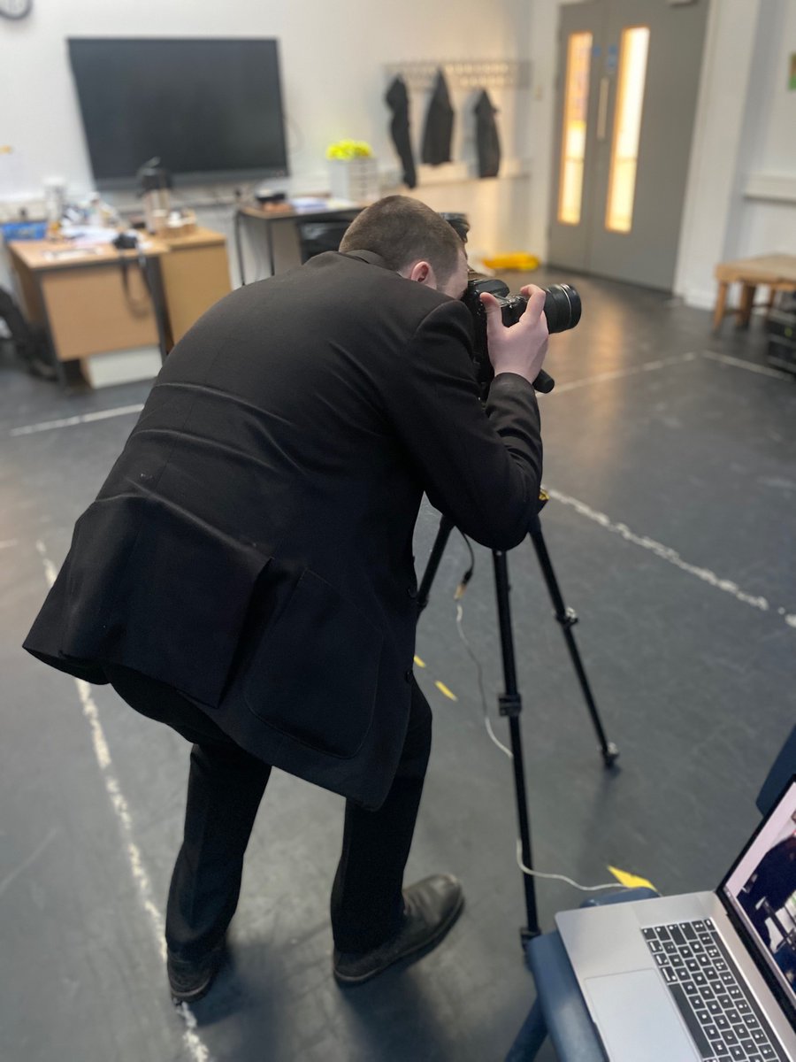 Miss J Oliver tweet media