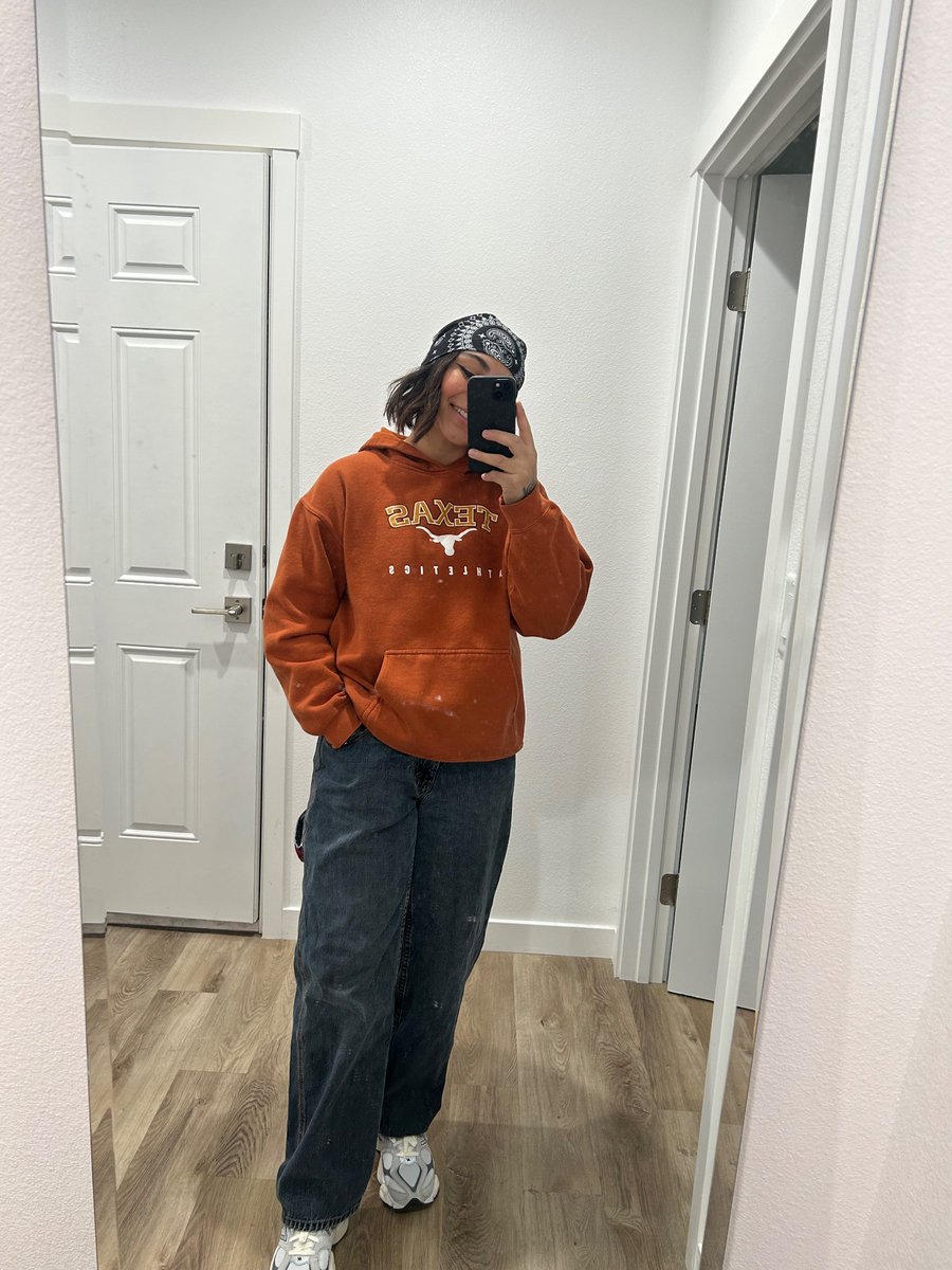 ericuhhx's tweet photo. been gone for a minute, but here’s some fits and chopped the hair off🫢 https://t.co/eSixkycqt1