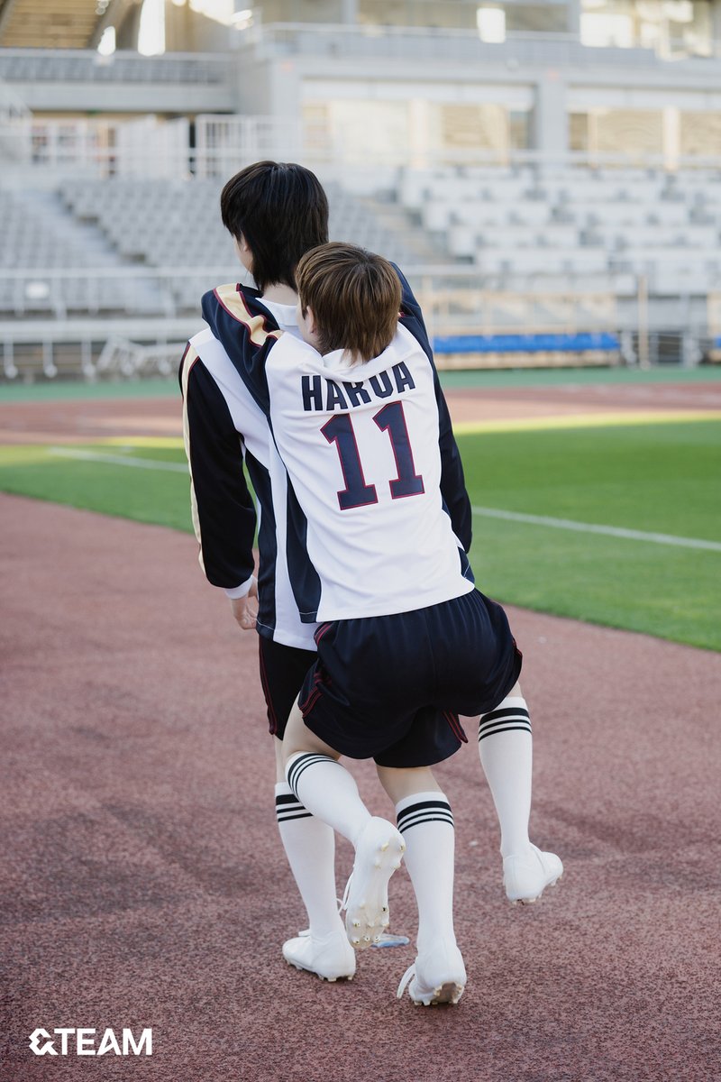 andTEAMofficial's tweet image. &amp;amp;TEAM 'Dropkick' MV Behind Photo

#Dropkick #FirstHowling_NOW
#andTEAM