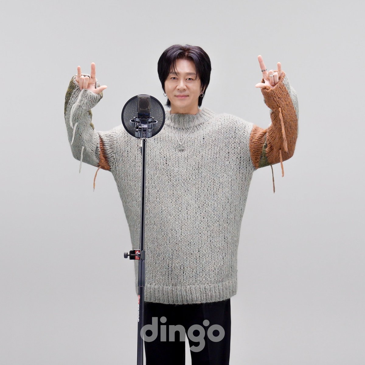 [#딩고뮤직]

Rock will never die 🤟
한국 락 밴드의 대표주자 YB의 킬링보이스🎙️

12월 5일 화요일 오후 7시 딩고 뮤직 채널에서 최초 공개됩니다 :)

#YB #윤도현
#킬링보이스 #KillingVoice
#딩고뮤직 #DingoMusic