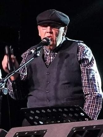 Our lead singer, Mick Stanley, celebrates his 75th birthday today. You can see him performing with Comharsa next wednesday night, Dec 6th, at Nuneaton Folk Club  Queens Hall Nuneaton