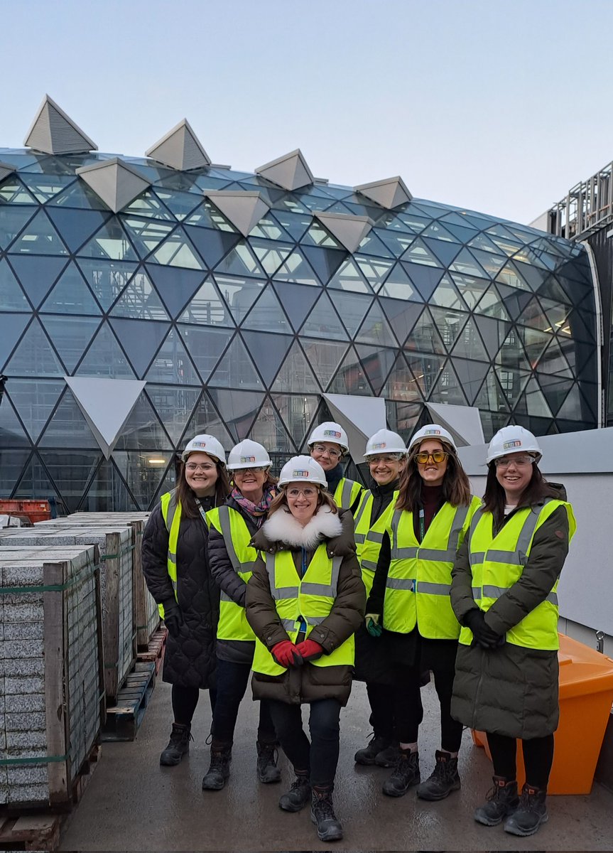 A great day checking out the 4th floor of the new children's hospital. Lots to look forward to. Thrilled to share with colleagues in #AYA network @CancerInstIRE and @nccp @ScheryllAlken @Joy222Lewis @hananterry1 @traceywall001 #nursing #ayacsm