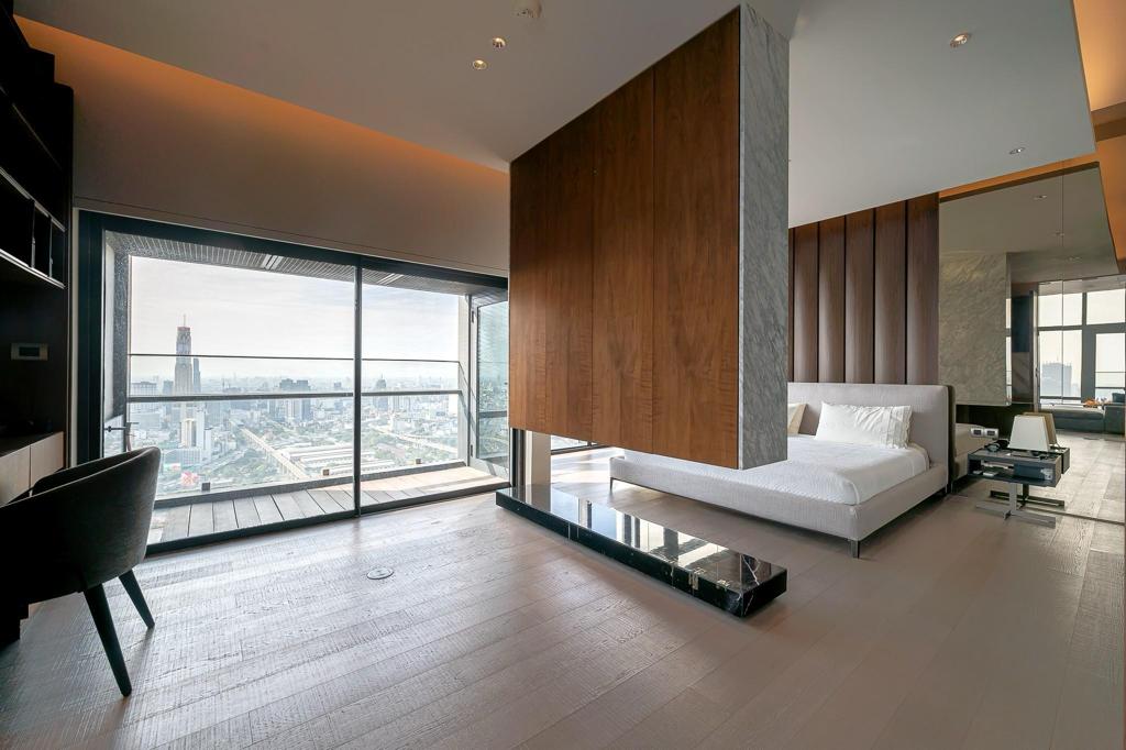 PrimeMeridianLX's tweet photo. Circle 2 Living Prototype, Bangkok | Beautifully furnished large 1 bedroom condo, interior size of 135 Sqm, high floor with stunning views, ready to move into.

Available for sale: 33,800,000 THB
#Bangkok #Condo https://t.co/aED5pwTd8K