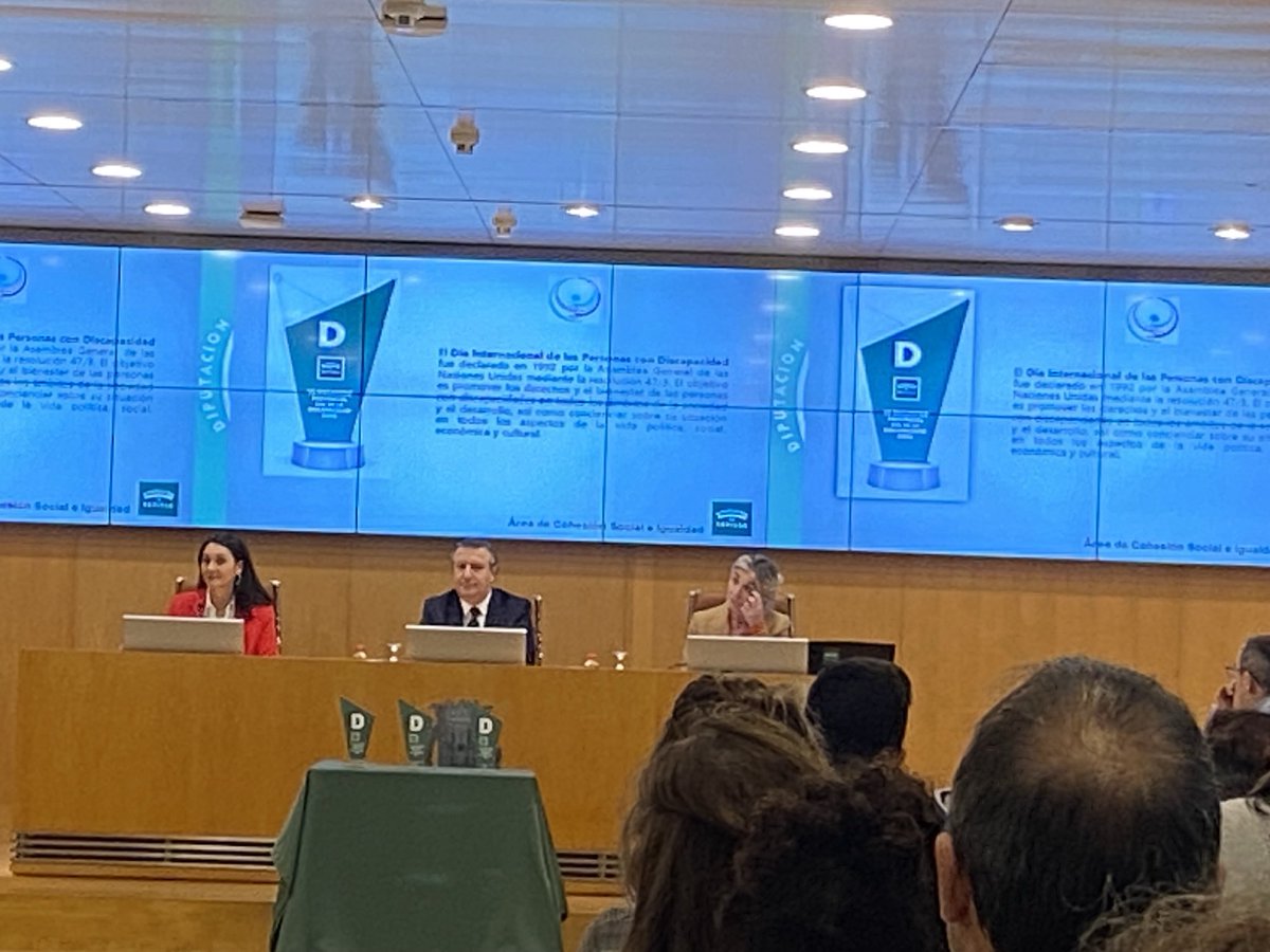 Manuelfernaj7's tweet photo. Acto institucional de ⁦@DIPUSEVI⁩ por el día internacional de las personas con discapacidad. ⁦@asocpazybien⁩ #conlaspersonas https://t.co/a0nhIl5ved