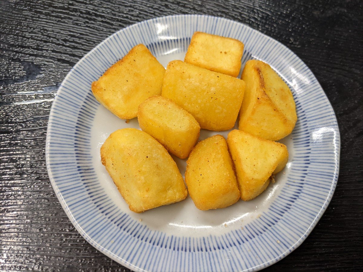 ★晩杯屋 復活メニュー★
シン・ポテトフライ　150円
復活しました！
ご来店お待ちしております。
 #晩杯屋 #居酒屋 #立ち呑み #大衆酒場 #せんべろ #揚げ物 #ポテト #いも