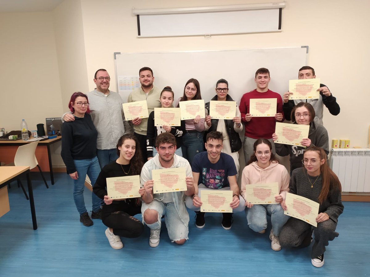 camaradezamora's tweet image. Ayer finalizaba con la entrega de diplomas una nueva edición del curso oficial de "Monitor de Tiempo Libre" dentro del @ProgramaPICE para jóvenes desempleados inscritos en @garantia_juv
Realizado con la empresa @turmaocio
¡Enhorabuena a tod@s!
#ZamoraAdelante #CamaraZamora