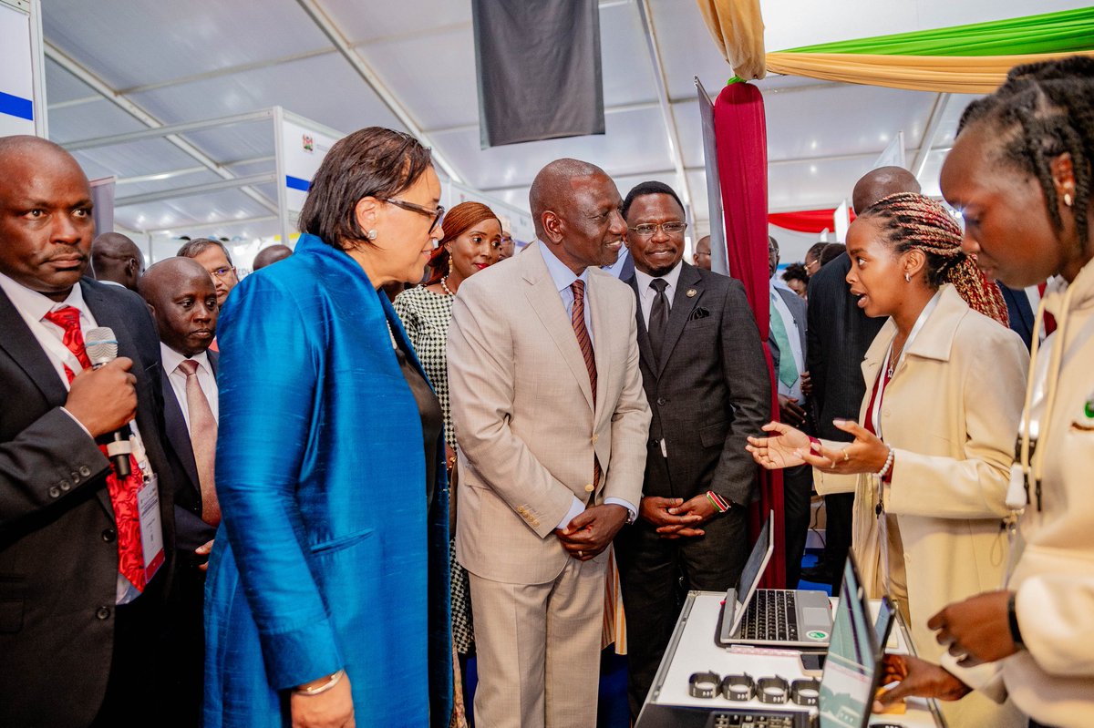 KenyaInnovWeek's tweet image. #KIW2023 l DAY 5

It’s the final day of #KIW2023CommomwealthEditon

So much energy, collaboration, and innovation witnessed in the push for a transformed and sustainable Africa.

Innovating to unlock our commonwealth 

#KIW2023CommonwealthEdition #KIW2023