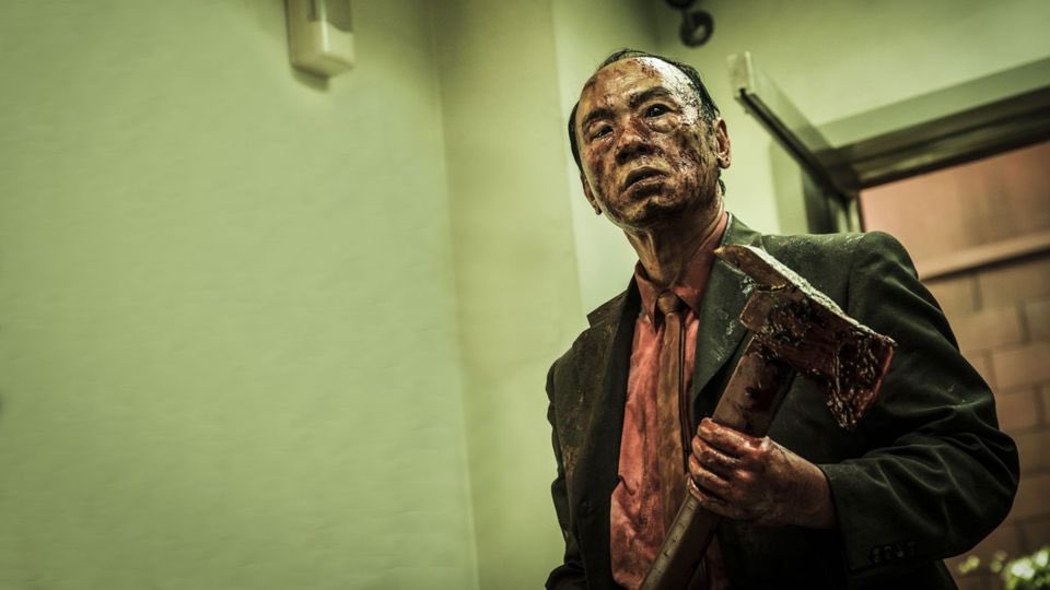 R18指定のバイオレンス・ホラー『哭悲／The Sadness』がNetflixで12/23より配信開始!!
謎のウイルスが台湾全土に蔓延し、感染者は欲望のまま極悪非道の限りを尽くす。離れ離れになった男女は地獄と化した街で再会することができるのかー!?