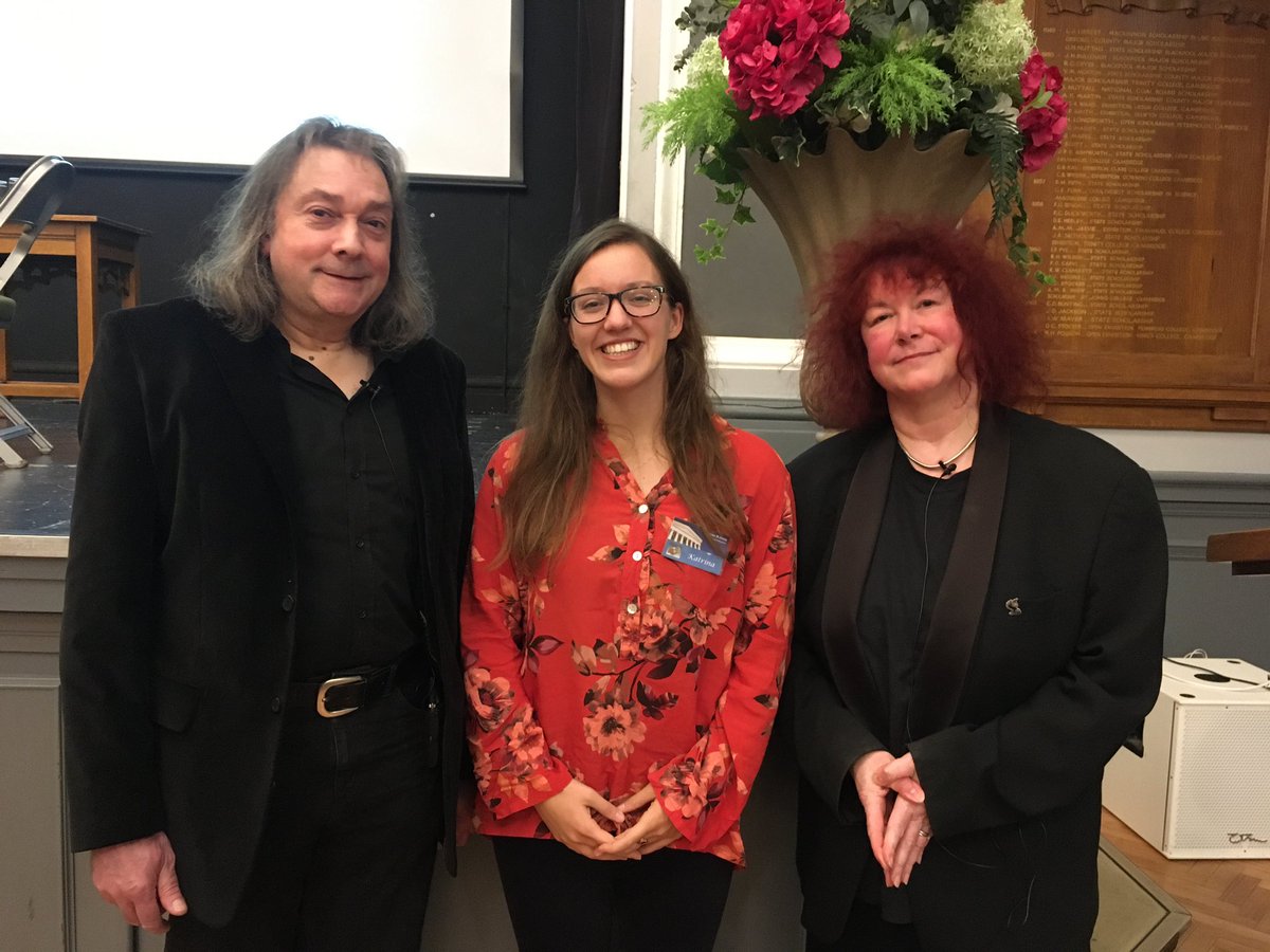 lsaclassics's tweet photo. Thank you for a wonderful night and such a fascinating Q&amp;A @ImmortalEgypt and Stephen - we covered everything from mummification to pyramid 🍰, pre industrial coal use to cats, Tut’s wines, Liz Taylor, @BarnsleyMuseums @WiganMuseum and much more! https://t.co/KPbxiNCOQY