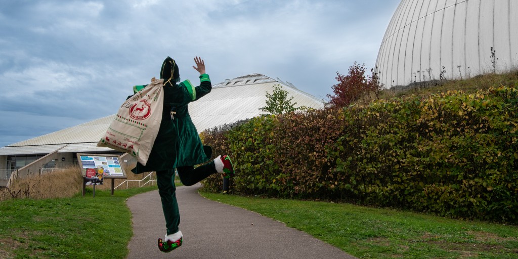 Ho ho ho! The countdown to Christmas begins! Let's have a very merry Christmas at the Science Centre.🎄✨

There's so much more going on throughout December at the Science Centre. Head to our What's On page to book our daytime and evening events: winchestersciencecentre.org/whats-on