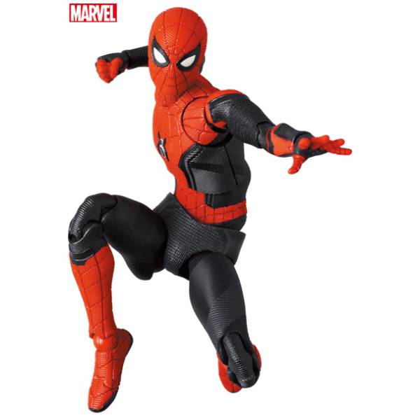 🚨GIVEAWAY🚨 Thanks to @Nin_Nin_Game I'm Giving Away this Spider-man No Way Home figure To enter the giveaway: RT + Follow me & @Nin_Nin_Game Get a Bonus entry by tagging a friend This giveaway is available worldwide Winner will be picked on December 8th