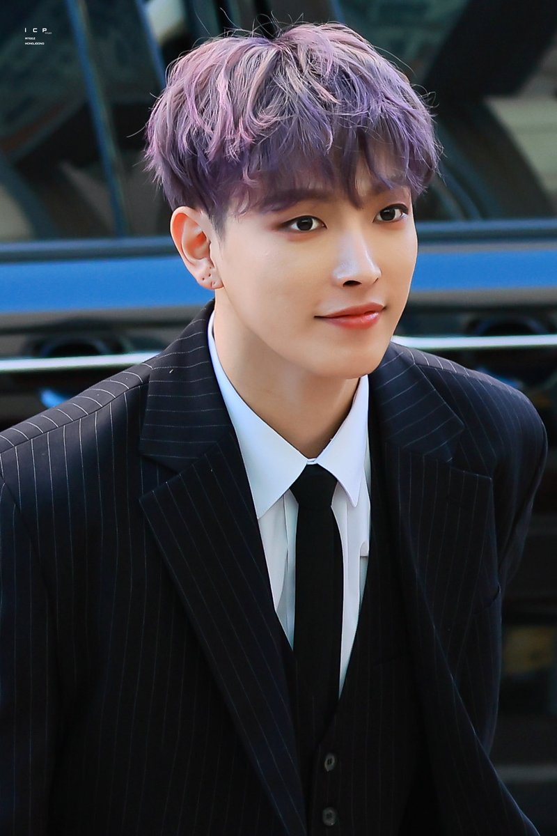 honicpatz's tweet photo. 231201 뮤뱅 중퇴 

HQ 🐿💜

#에이티즈 #홍중 #김홍중
#ATEEZ #HONGJOONG https://t.co/Ic1HVlqQMb