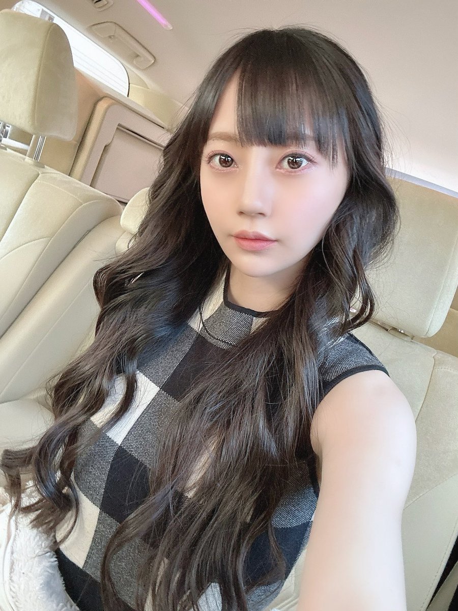 明日は写真集発売記念イベント🌟
チケットは完売！ありがとう~！ https://t.co/ceptCiYqUf