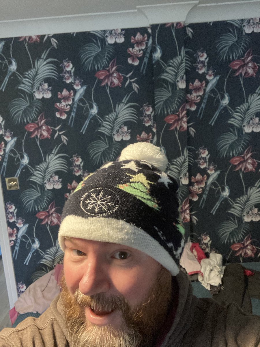 JustCablesGreg's tweet image. 1st #RU2C run done, old school hat @runup2christmas @WeAreRunThings