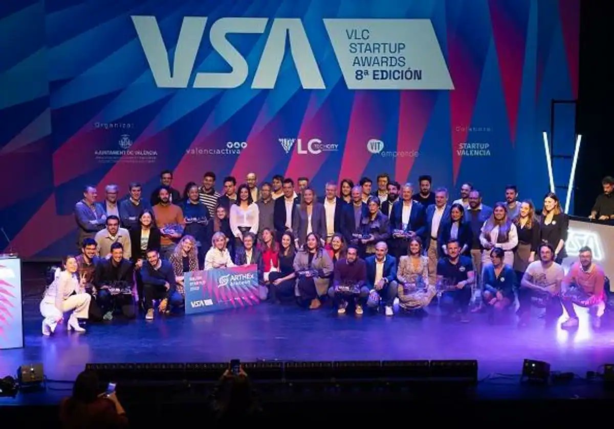 🏆En el #ThinkTankSmartCities by #AVAESEN estamos hoy de celebración 🥳
Uno de nuestros miembros, ImpactE, ha ganado el premio a 'Mejor Startup GovTech / Smart city 2023' en los #VLCStartupAwards  
¡Enhorabuena!