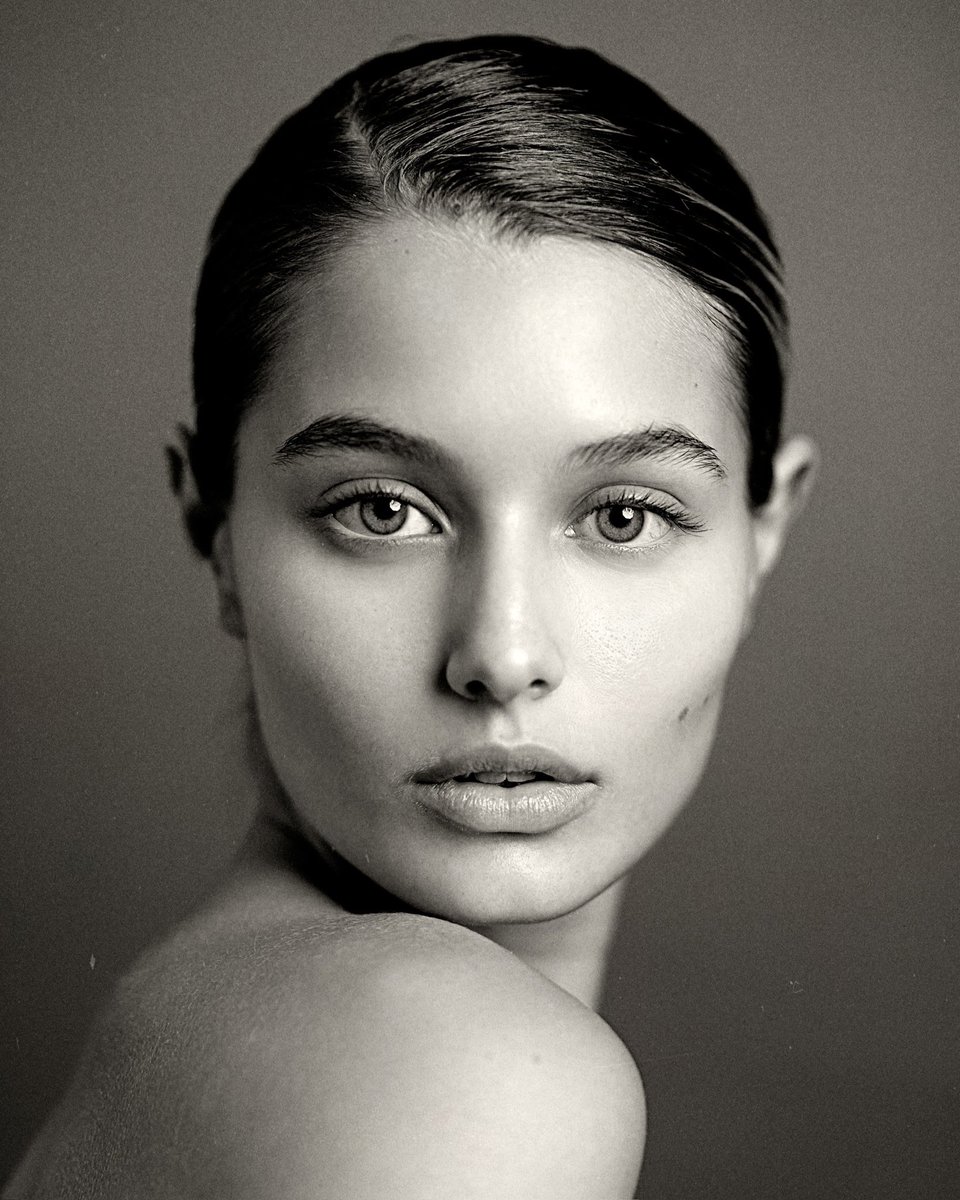 PACODICANTO's tweet photo. From my archives #pacodicanto #elitemodel #modelportrait https://t.co/10ObmpEUVO