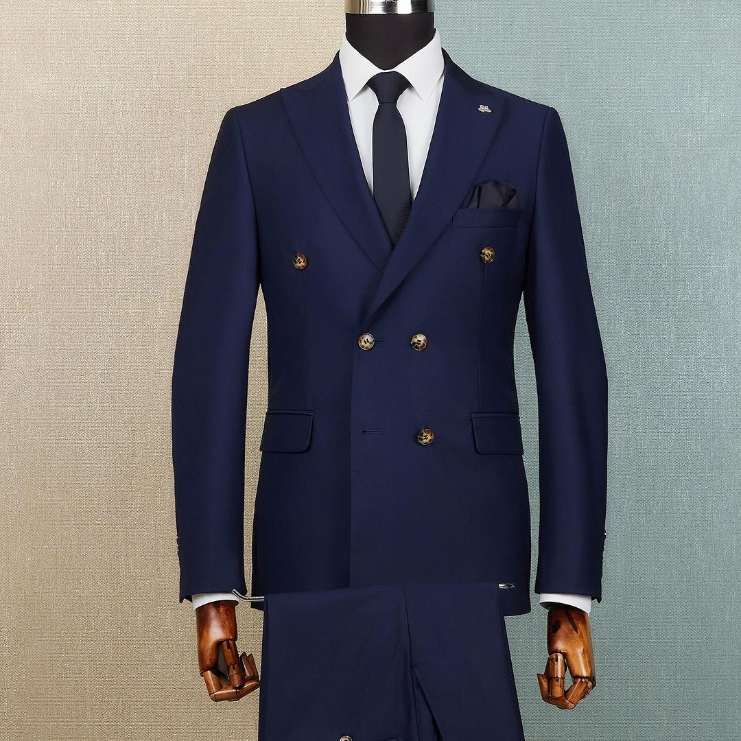 startailored1's tweet image. #tailoredsuits #doublebreast #tailoredsuitsnairobi #weddingsuits