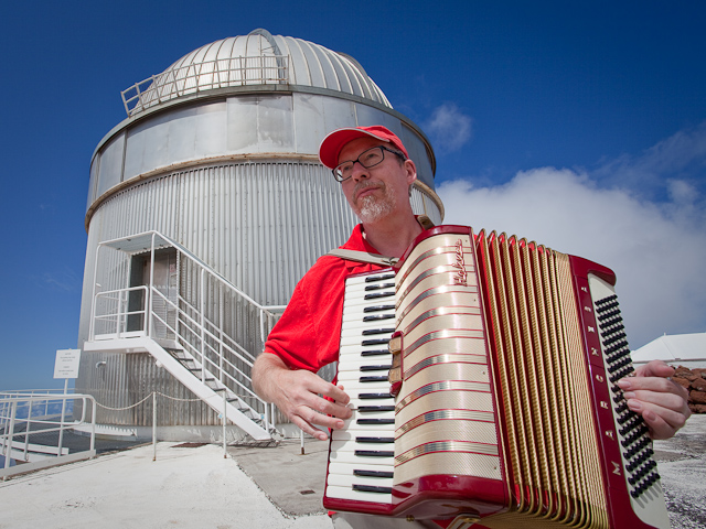 nordictelescope's tweet photo. 🖳 Today, after 38 years developing and maintaining the TCS, the most essential part of the telescope, Ingvar starts his most rightly deserved retirement
🥲 We can only be very grateful for the main years he dedicated to the telescope. The NOT would not be what it is without him! https://t.co/hJNJKA0EMA