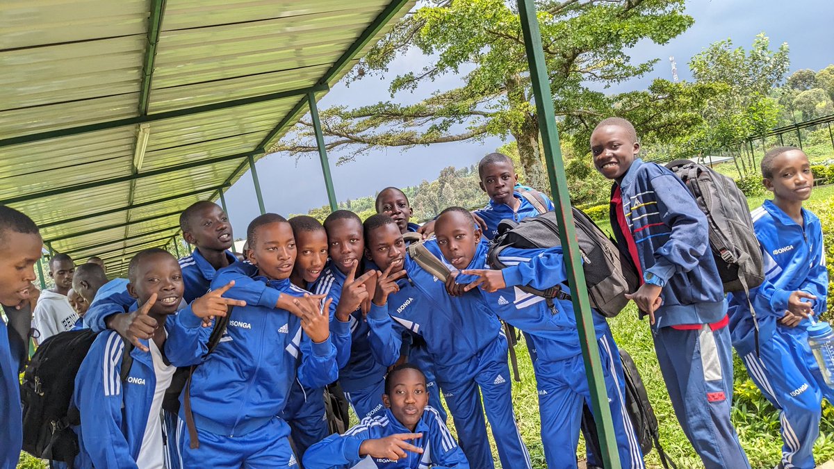 CollegeGisenyi's tweet image. Aba ni abanyeshuri bacu baba mw&apos; #ISONGAPROGRAM berekeje mu karere ka Huye muri #FirstEditionOfNationalTalentDay.