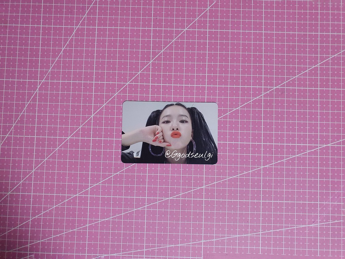 GgodSeulgi's tweet photo. thank you so much for smooth transaction @wonyyno  💕 https://t.co/PehONf7v2W