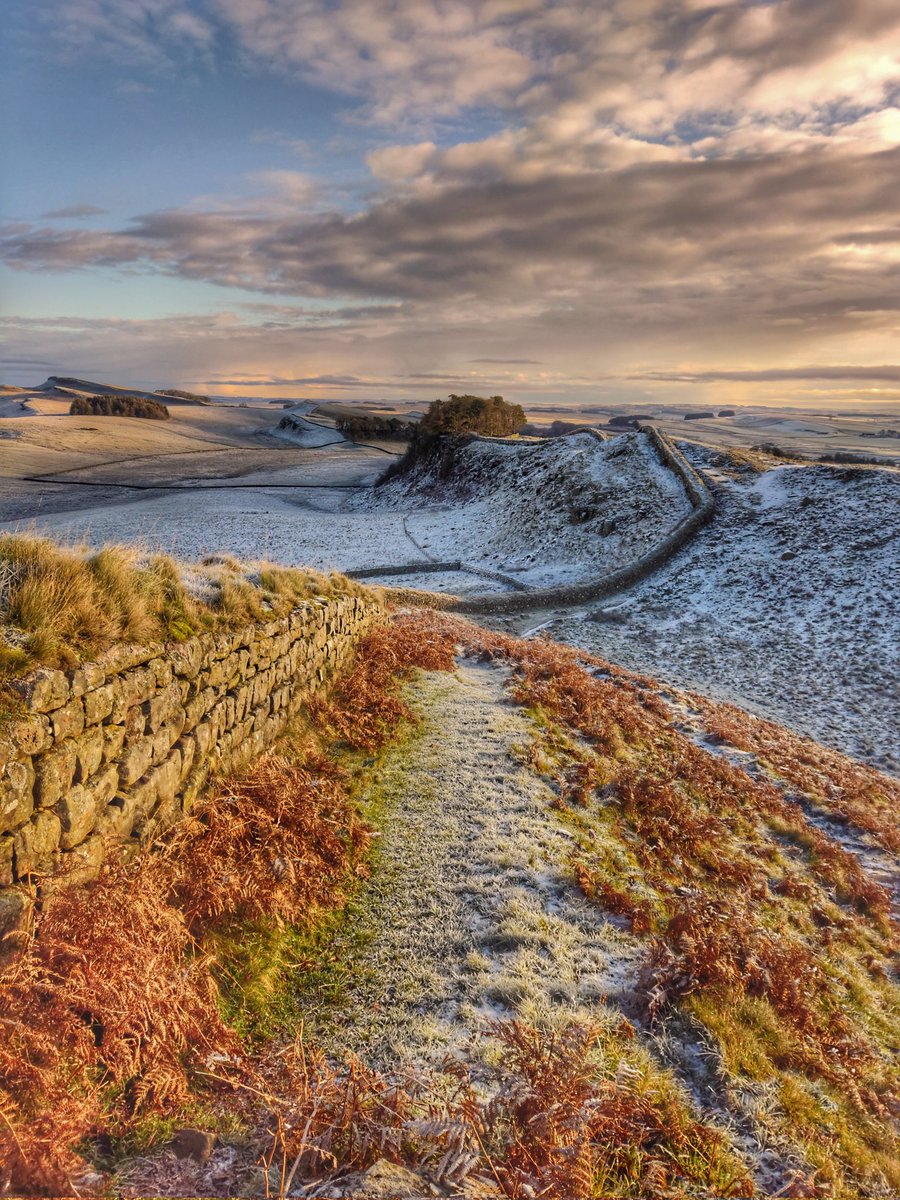 HADRIAN'S WALL PATH tweet media