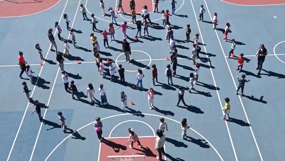 g_sansebastian's tweet photo. Très fier de la mobilisation de tous lors de cette semaine des lycées français du monde au @julioverneGT ! 669 défis réalisés par nos élèves de la PS à la Terminale dans l'entraide et la bonne humeur ! Bravo à tous ! #SLFM @aefeinfo #2024secondes https://t.co/A0akBFIjIE