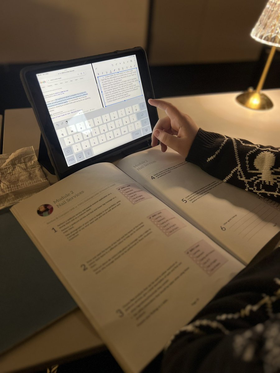 Miss Smith tweet media