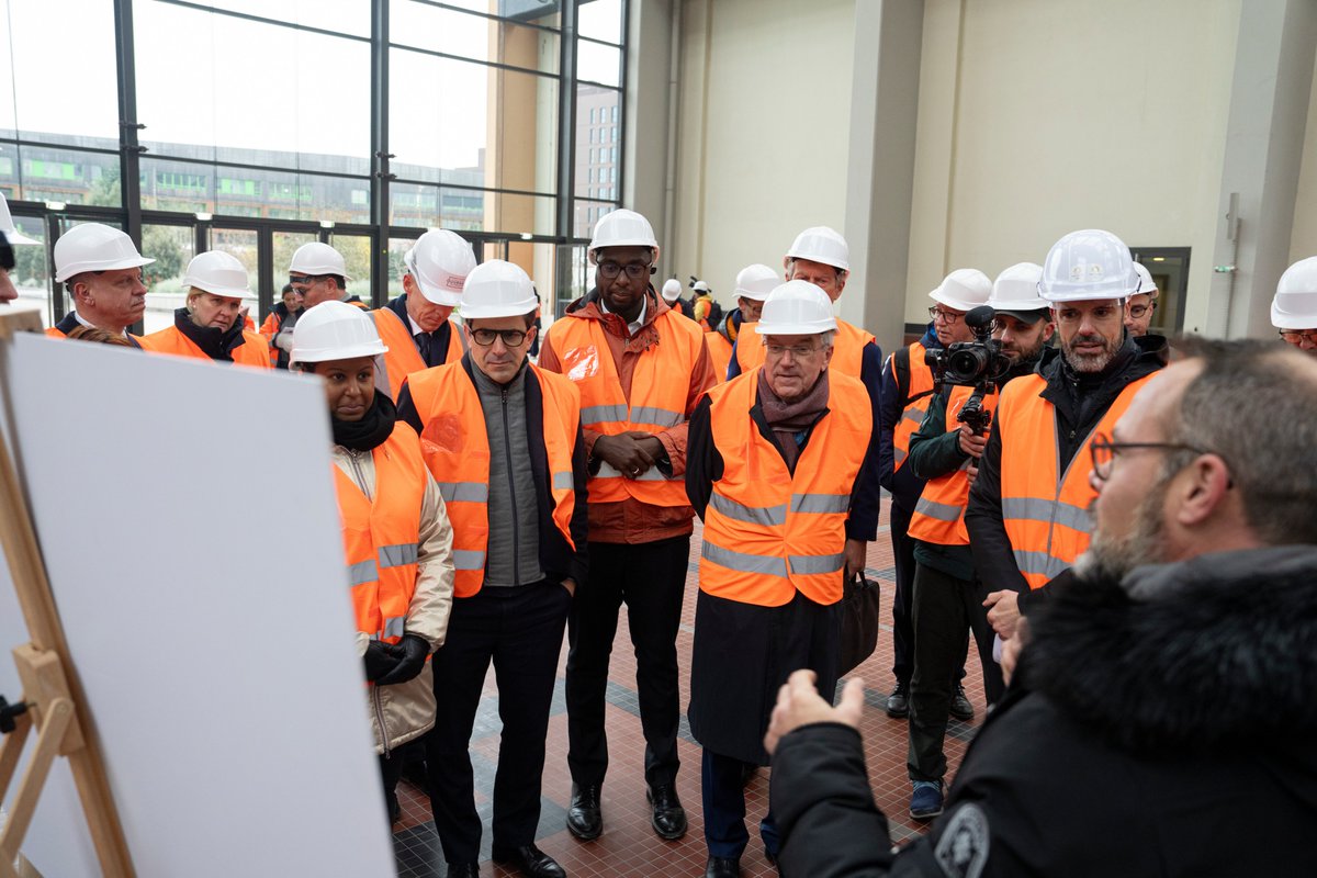The Village of the Olympic and Paralympic Games #Paris2024 is getting ready for the athletes arriving in seven months from now. IOC President Thomas Bach, together with the IOC Executive Board, visited the site today and was impressed by the latest progress made.