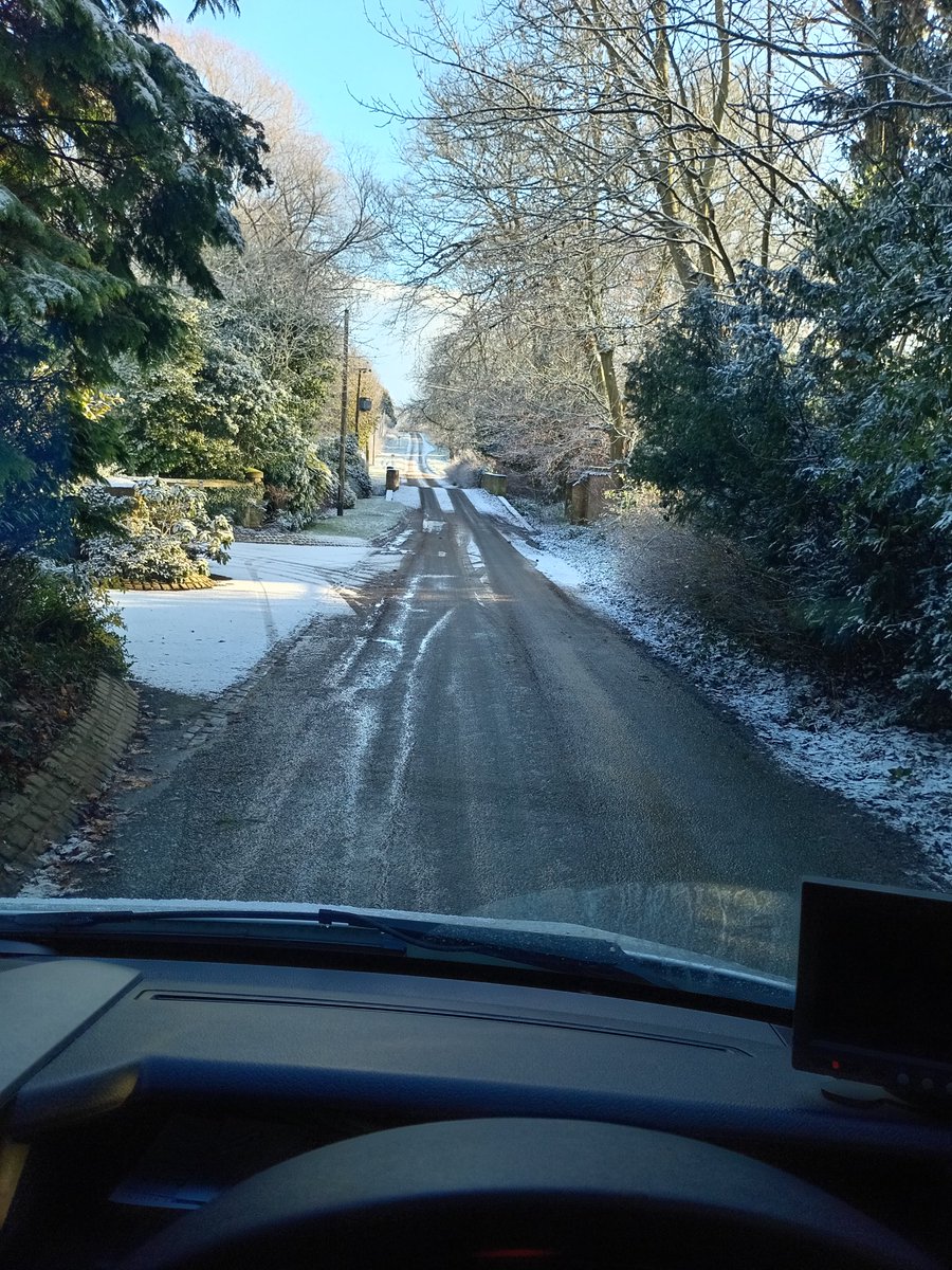 A beautiful winter scene this morning driving <a href="/GooleGoFar/">Goole GoFar💙</a> <a href="/wicstun/">Market Weighton</a> Market Weighton shopper #supportingruralvillages
#Northcave #Hotham #Newbald #Marketweighton #eastyorkshire