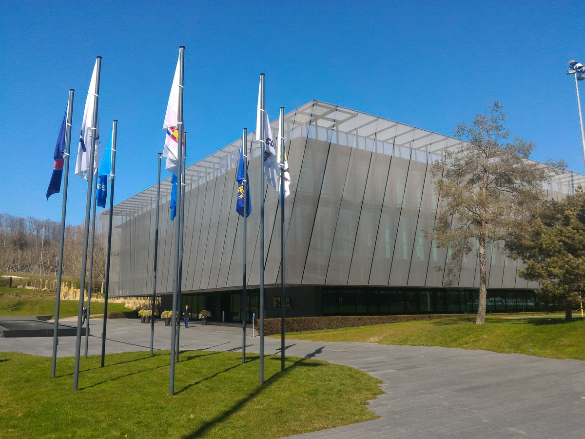 futebol_info's tweet image. ⚠️ Atenção!

FIFA pode suspender CBF caso a Justiça mude seu presidente, e clubes brasileiros correm risco de punição gravíssima.

A briga política que acontece nos bastidores da CBF - orquestrada por Marco Polo Del Nero e Ricardo Teixeira para tirar Ednaldo Rodrigues da…