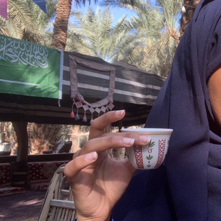 مزارع عالية المدينة 🌴
رحلةٌ لا تُنسى