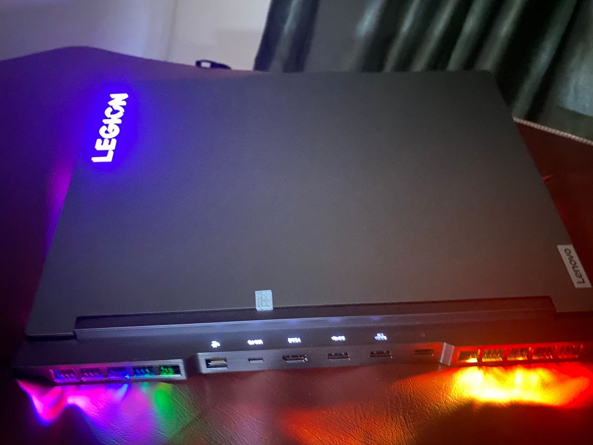 [MOHON BANTU RT] wts
Aku mau jual Laptop Lenovo Legion 7 ku alasan jual karena aku akhir akhir ini sering keluar kota dan bawa laptop ini berat banget kek bawa mahar sapi wahyu (ceritanya mau ganti laptop 5x lebih ringan).
-SPECS, KELENGKAPAN, DAN HARGA DITHREAD⬇️-