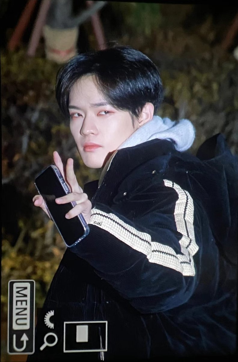 just_rowen's tweet photo. 231201

 #CHENLE #천러 #辰乐 #NCT #NCTDREAM https://t.co/ffttcKIIqU