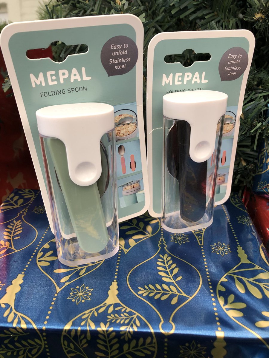 Decembermaand cadeaumaand! Dagelijks leuke cadeautips. Deze handige folding spoon van Mepal voor €9,99. Verkrijgbaar in onze winkel aan de Vordenseweg 1 in Lochem