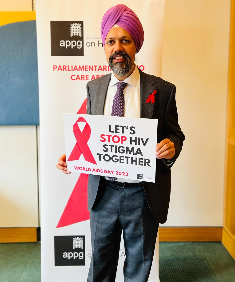In the UK, more than 105,000 people are living with #HIV, yet many still face discrimination in work, housing, education & healthcare. This #WorldAIDSDay I'm proud to #RockTheRibbon against stigma & in support of a better quality of life for those living with HIV.