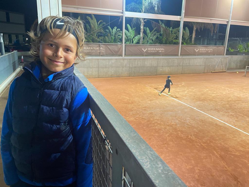 TennisFirst's tweet photo. Congrats to Tommy who won the 11U event at the TEN PRO at @rnadalacademy 💪🏆 Tommy took on the challenge of playing boys older than him and did an amazing job! Well done! 🇬🇧 @suzi_riley
#tennis #tenniseurope #juniortennis #sports #wonning https://t.co/76UaiF6hkT