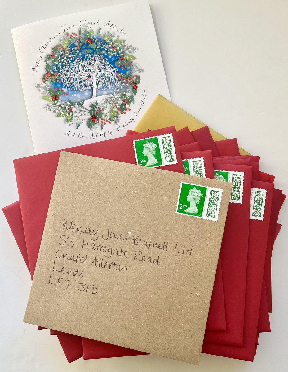 Aaaaand off they go!! 🤩🤩🤩 It’s Festive Friday, it’s December 1st and it’s time to send your Christmas cards off, 2nd Class! We’ve even sent one of this year’s customer cards to ourselves so we can see how long it takes to arrive - will keep you ‘posted’!!! ✉️💌
#festivefriday