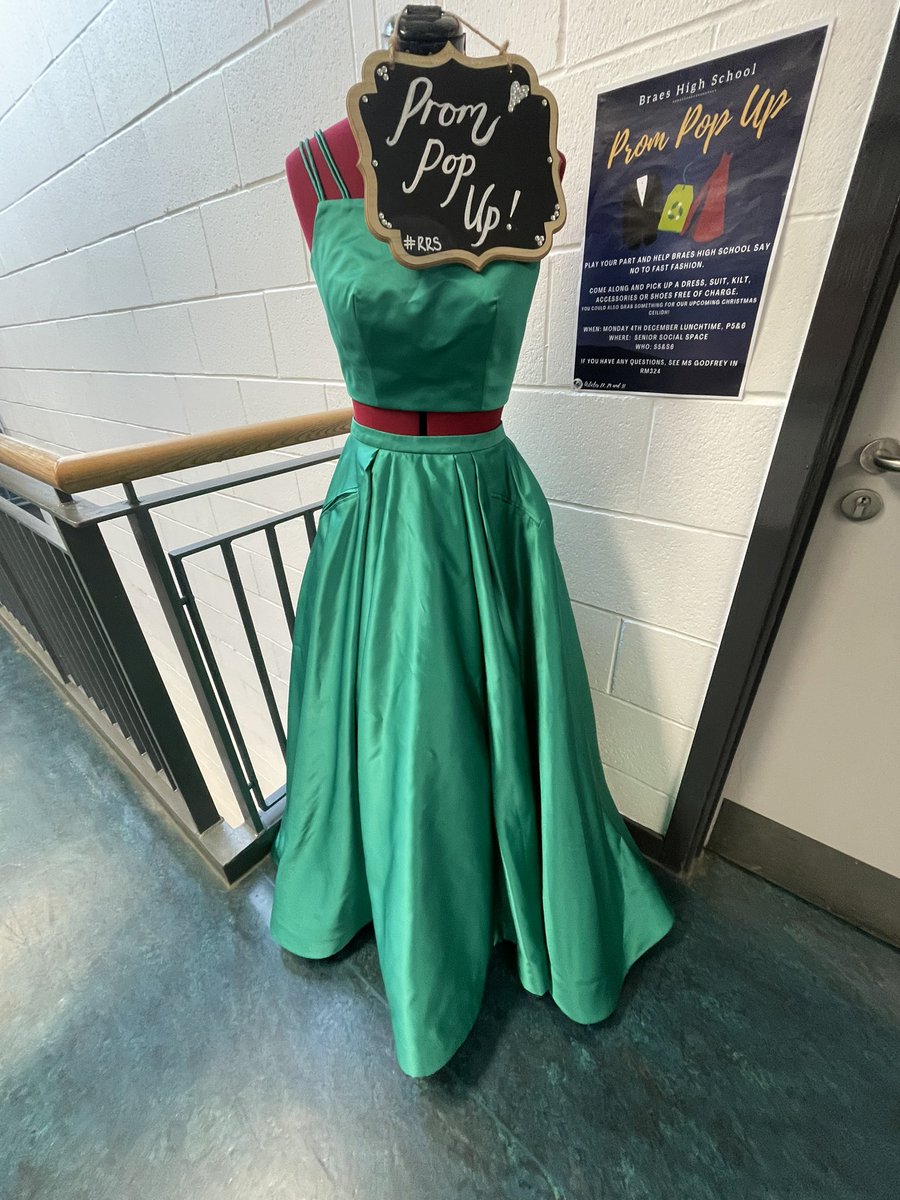 Not long until Prom Pop Up! Another example of some of the beautiful gowns on offer. Loads of new suits arrived this morning as well! <a href="/OnandUpBHS/">Onwards & Upwards</a> <a href="/BraesHS_RRSA/">Braes High RRSA</a> 💃🪩🕺