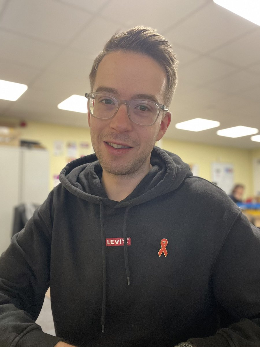 This is what HIV in 2023 looks like. I am living and thriving. I didn’t know then but my status has immeasurably improved my life. I take one tablet a day, attend hospital twice a year AND I CANNOT PASS IT ON. Please support @BrigstoweInfo #uequalsu