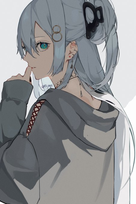 「grey hoodie hair ornament」 illustration images(Latest)