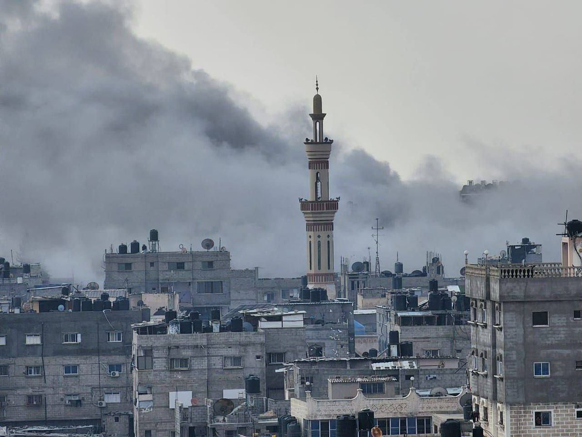 MuhammadSmiry's tweet photo. 61 killed in Gaza since the morning in lsraeli bombing https://t.co/sb82cvlj3F