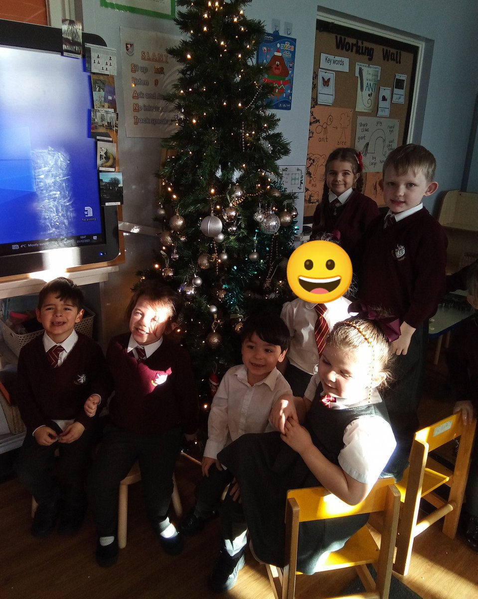 We've had a festive morning in reception today! The tree has been put up and decorated, and we've all made different shape decorations to make our tree sparkle! 🎄🎅 <a href="/Halsneadschool/">Halsnead Primary School</a>