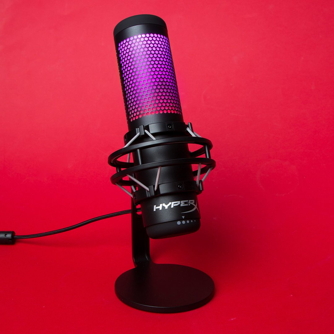 HyperXjpArchive's tweet image. ゲーマーの皆さん、YouTuberやVTuberの皆さんも集まってください🎮 HyperXなら必要な機材はなんでも揃う! 高音質のQuadcast S、長時間駆動のCloud Alpha、俊敏な反応速度のAlloy Origins🔥 HyperXのガジェットでPC環境をアップグレードしませんか？ #HyperX部 ＃QuadcastS #CloudAlpha #AlloyOrigins