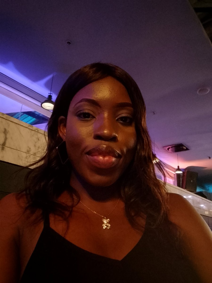 therealfayythh's tweet photo. Happy Birthday to me🥳 🎉 yesterday was  so eventful , I'm truly blessed and grateful 🙏😊
#Happybirthday 
#nightlife #Gratitude
 #Happynewmonth https://t.co/aWVkQ6RNyo