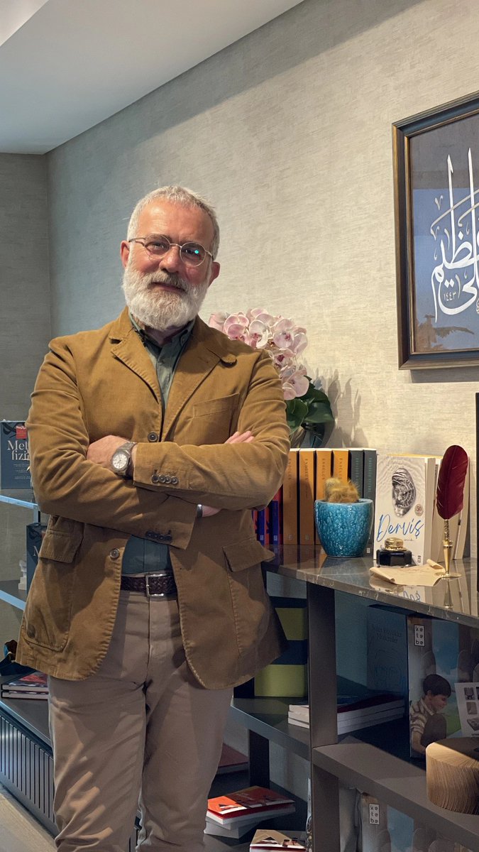 -Mütevazi ol;
Saygınlaşırsın
-Çalışkan ol;
Nasiplenirsin
-Nazik ol;
Hatırlanırsın
-Cömert ol;
Rızıklanırsın
-Meraklı ol;
Öğrenirsin
-Güvenilir ol;
Değerlenirsin
-Affedici ol;
Hafiflersin
-Kendin ol;
Mutlu olursun.