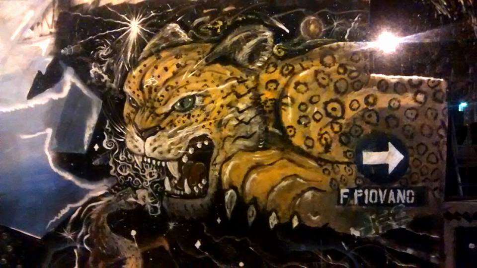FoxxxinyZ's tweet photo. A graffiti that 8 years ago. https://t.co/XKHizDdCcT