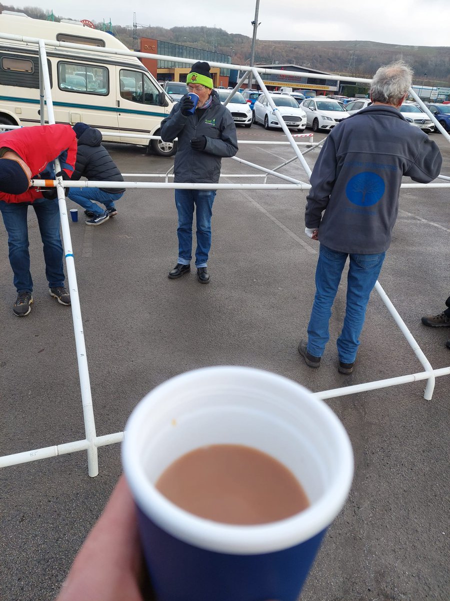 SOwlerton's tweet photo. Tea break time!
@SheffChildrens @DioceseofSheff #snowflakes #christmasmarket https://t.co/eOBBrYuc1z