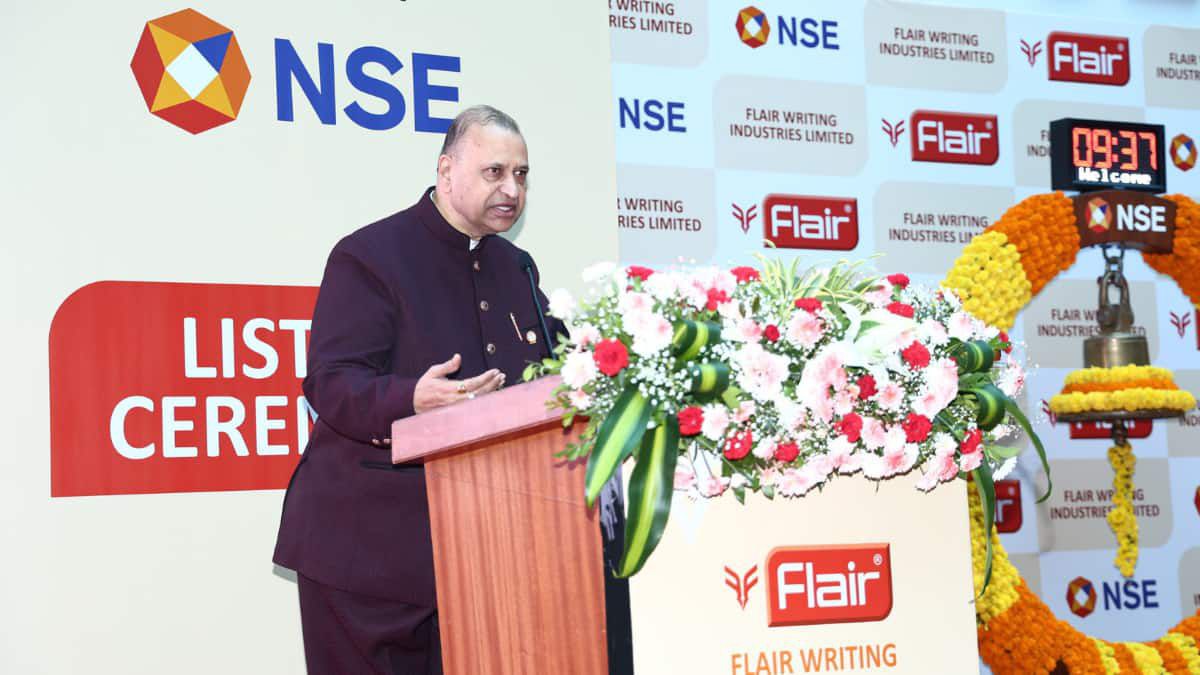 StockPro_Online's tweet photo. BLOCKBUSTER LISTING

Flair Writing shares lists at Rs.501 on NSE at a premium of 64.80% against the offer price of Rs. 304

#FlairWriting #FlairWritingIPO #NSEListing #BlockbusterDebut #StockMarketNews #FlairWritingShares #PremiumListing #IPOSuccess #MarketUpdate #FinancialNews https://t.co/D98ypLuuDm