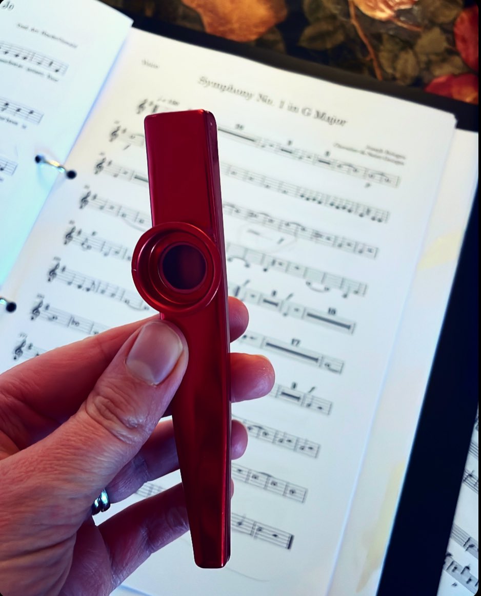 Ready for the first day of schools concerts with <a href="/DunedinConsort/">Dunedin Consort</a> 🕺🏿#kazoodebut